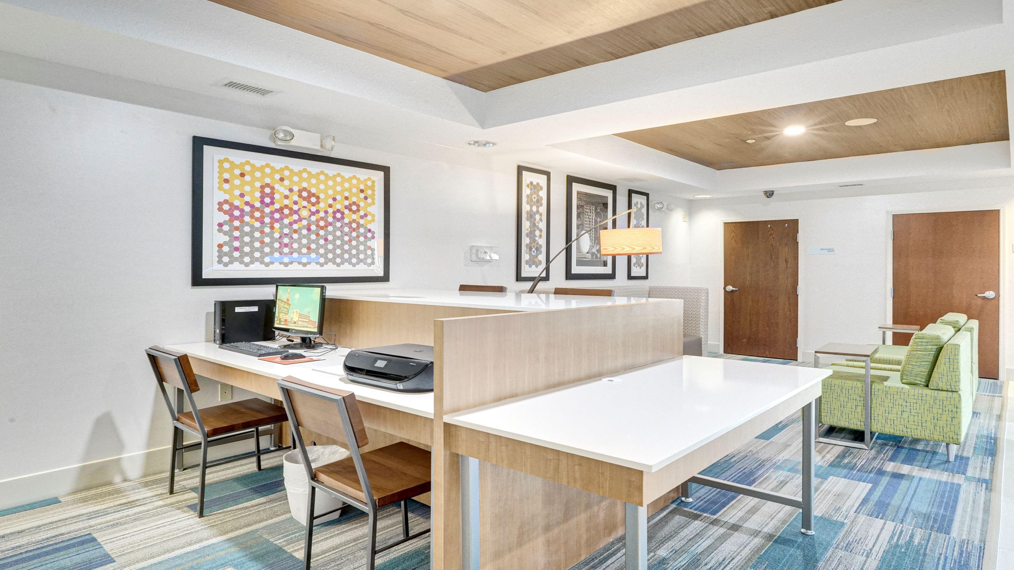 Holiday Inn Express Hotel & Suites Portland By Ihg Exterior foto