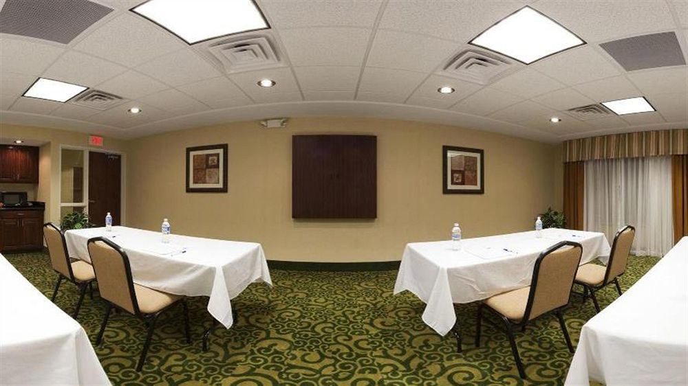 Holiday Inn Express Hotel & Suites Portland By Ihg Exterior foto